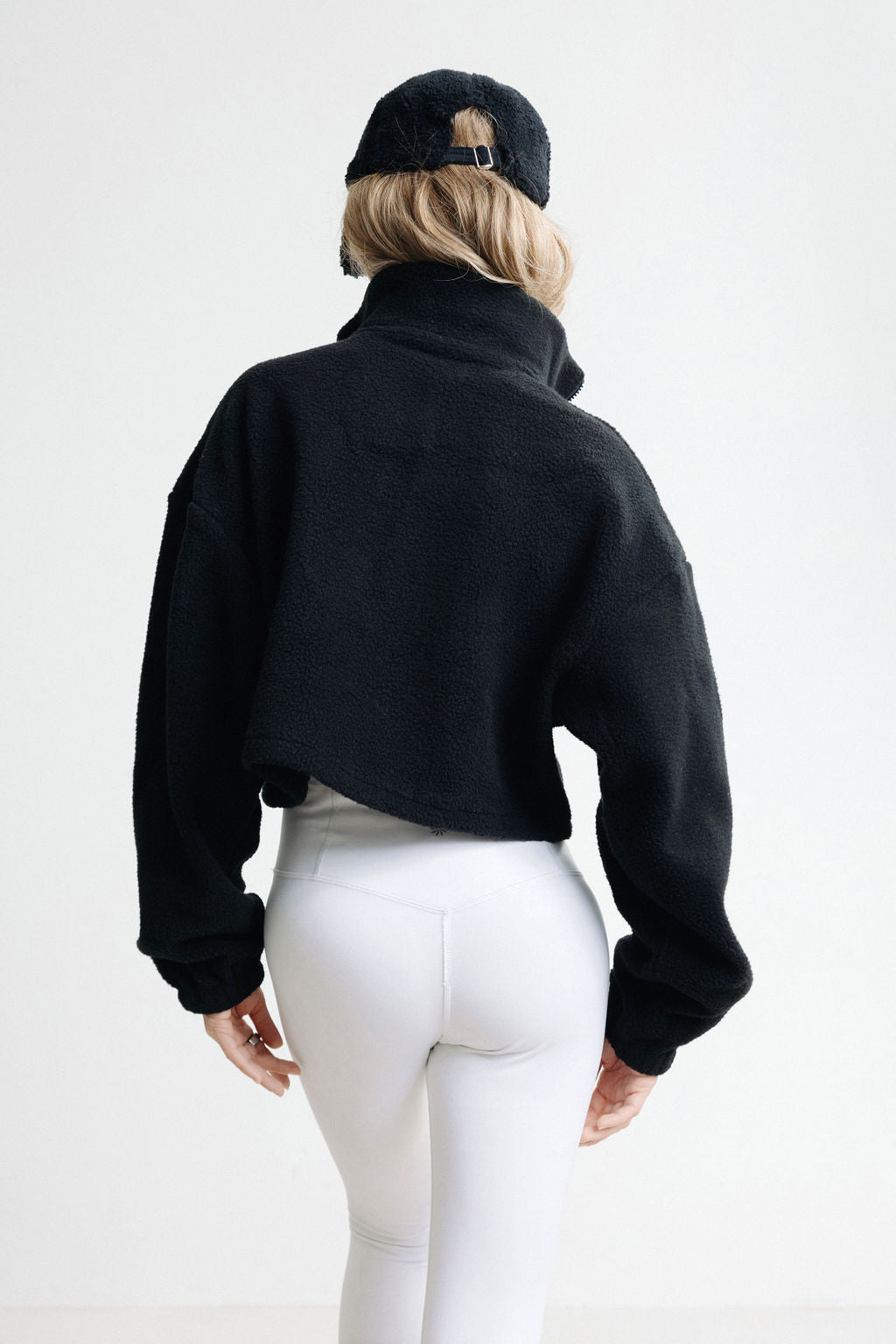 Zermatt Crop Fleece Black